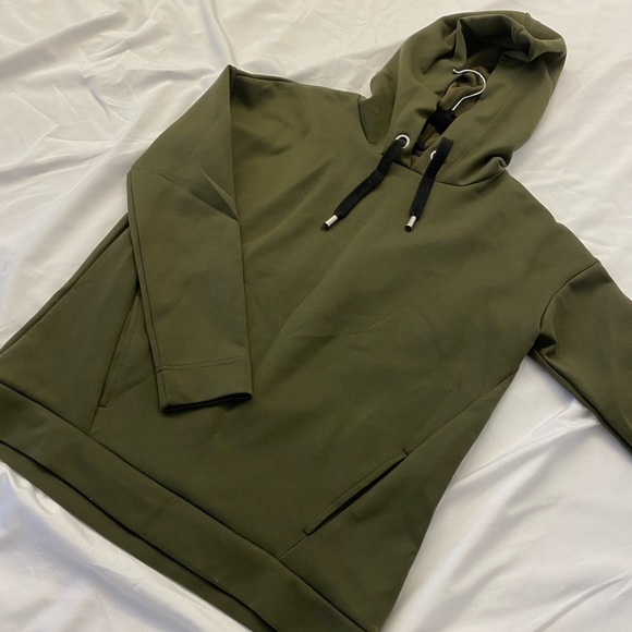 Khaki hoodie 💶 - Picture 2 of 4